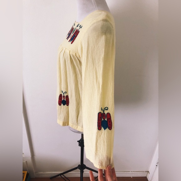 Vintage 60s Indian Cotton Gauze Blouse with Embroidered Butterflies - Picture 7 of 10